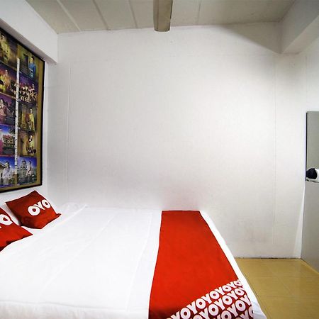 Oyo 560 Chang Hostel Suvarnabhumi Bangkok Exterior photo